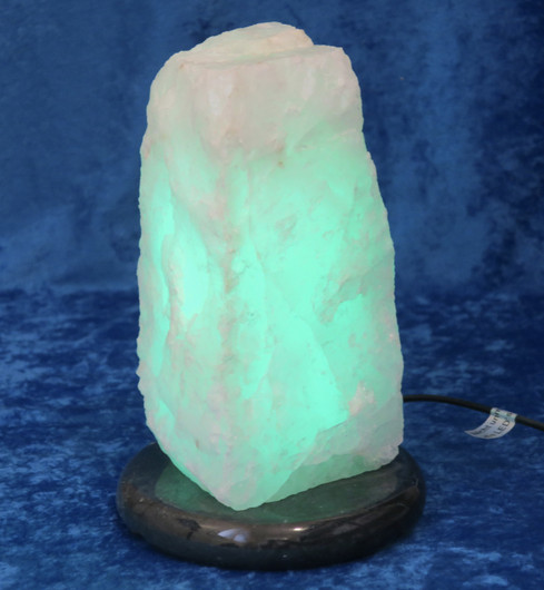 Led-valo, väriä vaihtava kivilampun marmorialusta ja sähköjohto