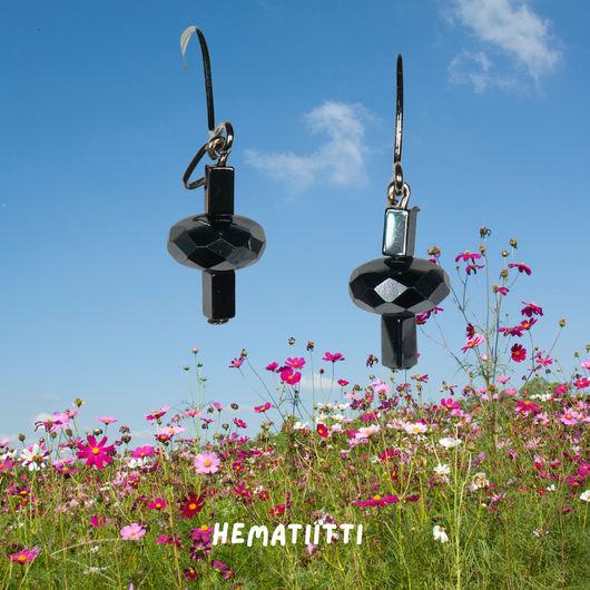 Korvakorut hematiitti viistehiottu siro malli