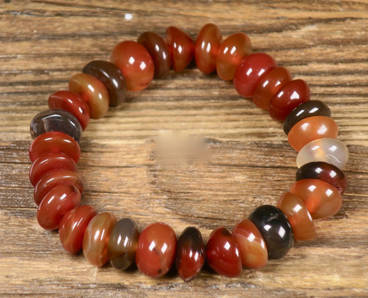 Rannekoru karneoli moniväriset