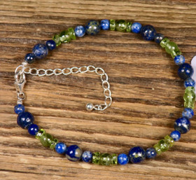 Rannekoru lapis latsuli ja peridootti 17-23cm Sinikka4