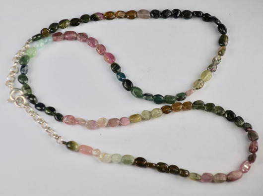 Helmet turmaliini, sirot moniväriset 42-44cm tur8