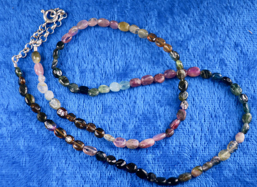 Helmet turmaliini, sirot moniväriset 42-44cm tur8