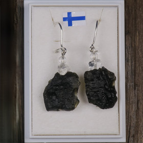 Korvakorut tektiitti ja vuorikide M-koko. MIMMI 