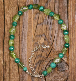 Rannekoru malakiitti ja peridootti 18-23cm Olive1