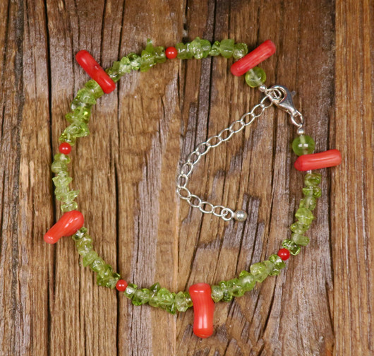 Rannekoru peridootti, koralli, akaatti 18-23cm Olive2