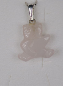 Riipus ruusukvartsi nalle 