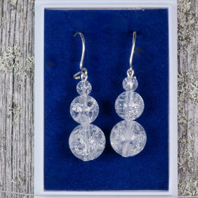 Korvakorut vuorikide särötetty jää-ice lumiukko