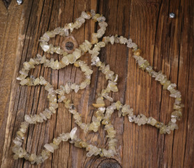 Kaulahelmet rutiilikvartsi 90cm sipsi