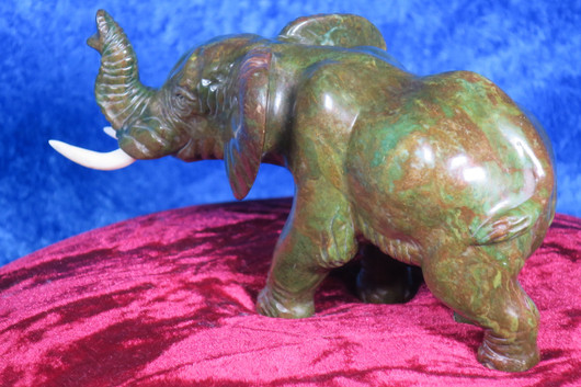 Kiviveistos Elefantti, verdiittinorsu paino 900g Muvez21