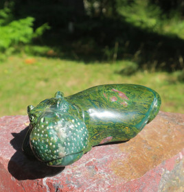 Kiviveistos virtahepo, krysokolla hippo 528g Muvezi