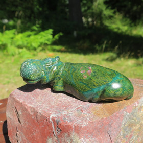 Kiviveistos virtahepo, krysokolla hippo 528g Muvezi