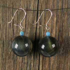 Korvakorut haukansilmä 16mm ja magnesiitti, kookkaat