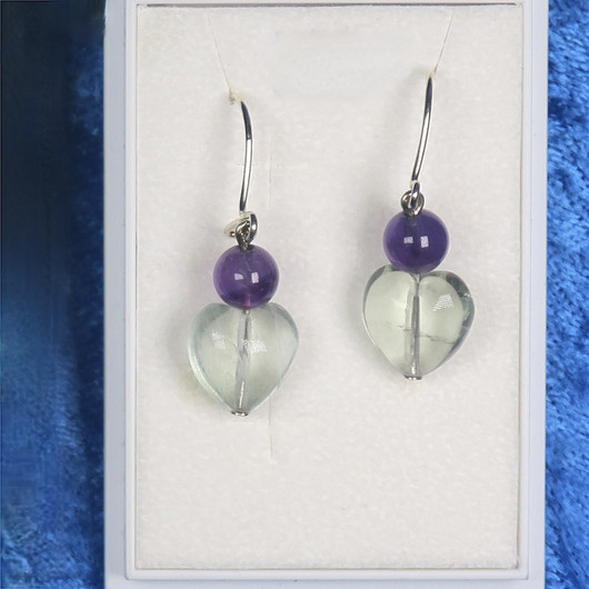 Korvakorut fluoriittisydän vaaleanvihreä ja ametisti SYD1