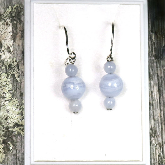 Korvakorut kalsedoni pitsiakaatti 484, KAISA