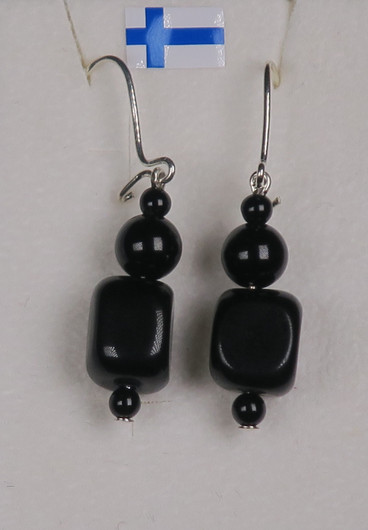 Korvakorut onyksi kulmikas ja pallot onyx10