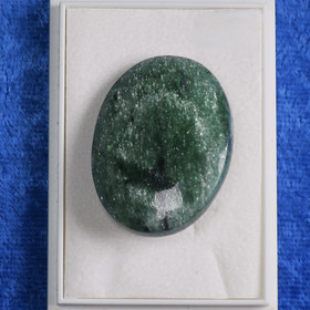 Rintakoru fuksiitti, ovaali