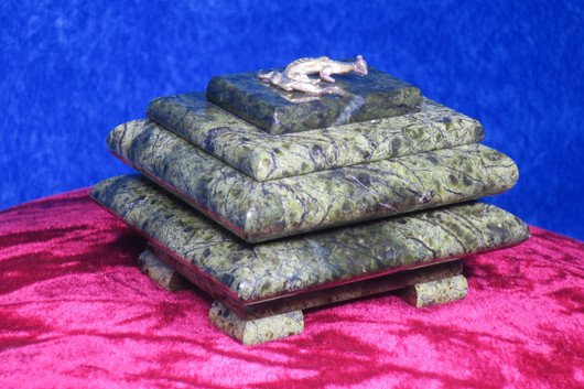 Rasia jaloserpentiini kannella nro4