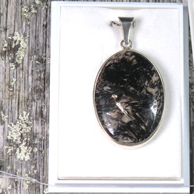 Hopeariipus astrofylliitti ovaali  K