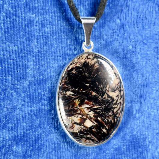 Hopeariipus astrofylliitti ovaali  K