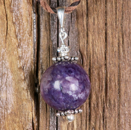 Riipus tsharoiittiriipus, hopea- ja zirkonikoristein nro15