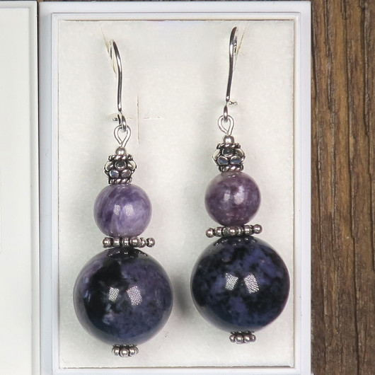 Korvakorut tsharoiitti 15mm, 9mm, hopeakoristein nro23 