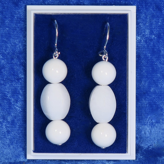 Korvakorut lumikvartsi kookkaat valkoiset 