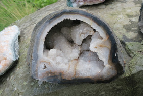 Akaattigeodi iso 9,4kg  Brasilia 61A1