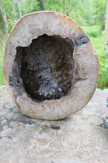 Akaattigeodi iso 10,3kg Brasilia 61A2