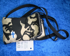 Käsilaukku porot, musta-beige pikkulaukku, Suomen lippu