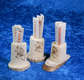 Hammastikkuteline poronluu, kaiverrettu, poronsarvialusta