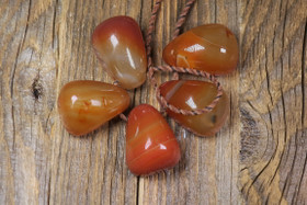 Riipus karneoli porattu 