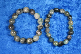 Rannekoru smaragdi, emerald rumpuhiottu