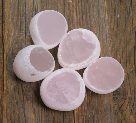 Ruusukvartsi emu-egg keskim 90g