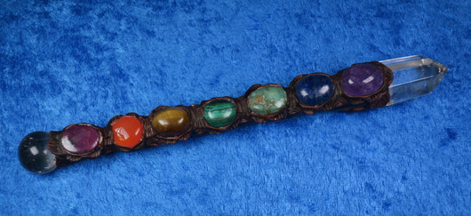 Chakrahoitosauva kaikille chakroille 180mm vuorikidekärki CPR13