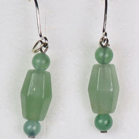 Korvakorut vihreä aventuriini kulmikas pitkä