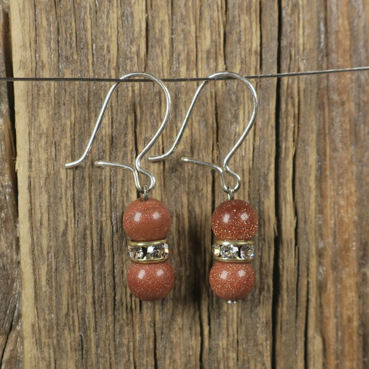 Korvakorut aventuriini kultavirta zirkonikoristein