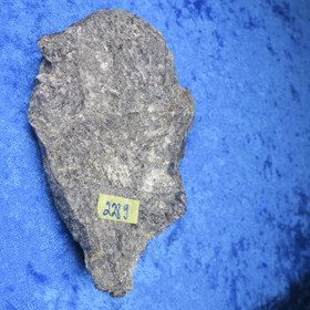 Nuummiitti 228g sis kordieriitti 110x90x15mm litteä Hi133 