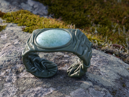 Nahkarannekoru vihreä aventuriini  