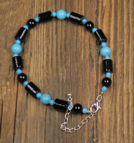 Rannekoru onyksi ja turkoosivärjätty magnesiitti 18-24cm onyx2