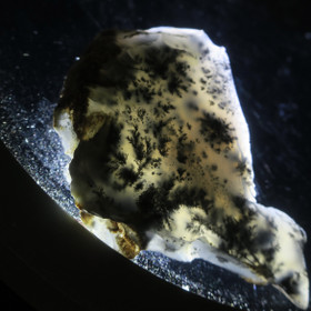 Dendriittiakaatti harmaa  siivu 14g 50x30x8mm Hi77vi4  