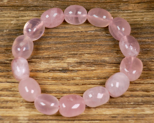 Rannekoru ruusukvartsi, isot rumpuhiotut. Rose2