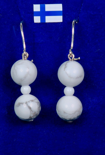 Korvakorut magnesiitti valkoinen 848mm välihelmi akaatti