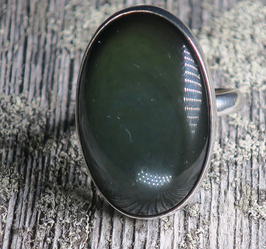 Hopeasormus obsidiaani 20mm, tummanvihreä ovaali