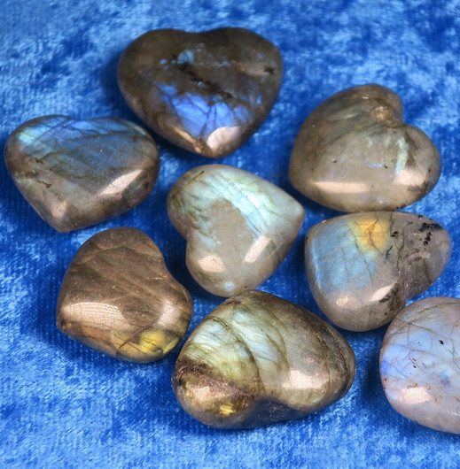 Labradoriitti sydän 9-10g n25mm Madagaskar