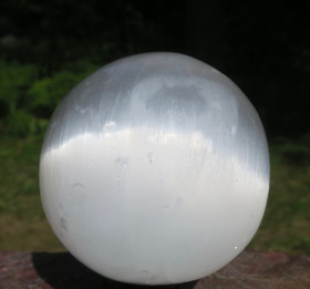 Kivipallo seleniitti 75g 40mm