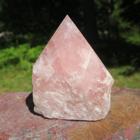 Ruusukvartsi kidekärki 441g, korkeus 8cm