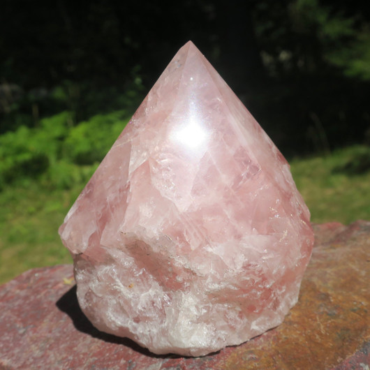 Ruusukvartsi kidekärki 441g, korkeus 8cm