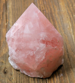 Ruusukvartsi kidekärki 441g, korkeus 8cm