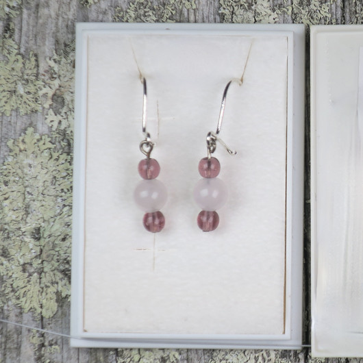 Korvakorut ruusukvartsi ja ametistit 464