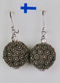 Korvakorut metallikukkapallo, koukut 925-hopea